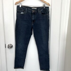 Levi’s 711 Skinny